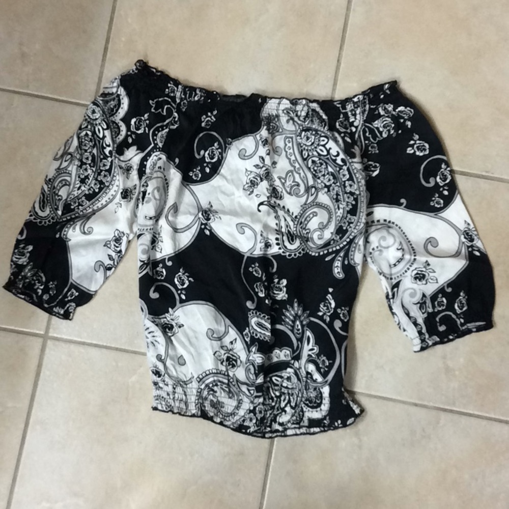 White House Black Market. WHBM silky off top.